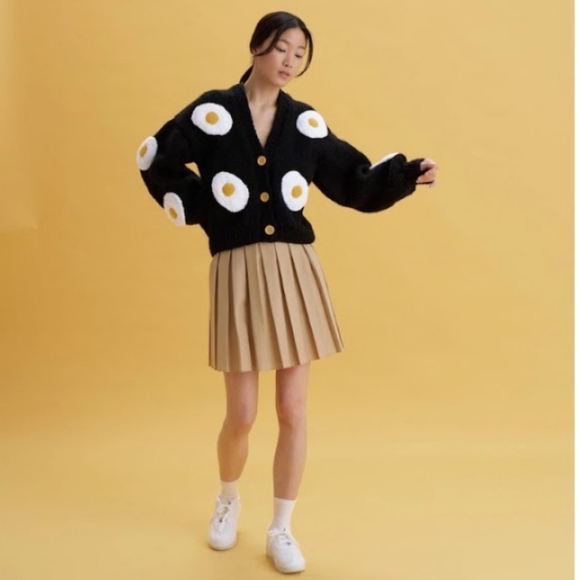 Society Mano Handmade Knit Girlhoodcore Boho Dopamine Black White Egg Sweater M - Picture 3 of 11